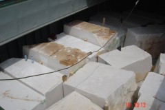 Stone blocks Cargo fixed